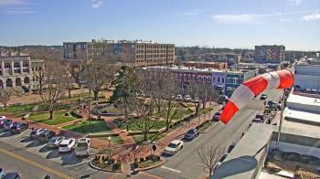 Weather camera view of Walton�s 5 & 10.