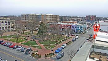 Weather camera view of Walton�s 5 & 10.