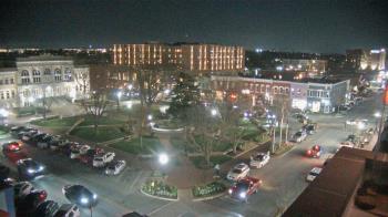 Weather camera view of Walton�s 5 & 10.