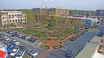 Weather camera view of Walton�s 5 & 10.