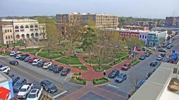 Weather camera view of Walton�s 5 & 10.