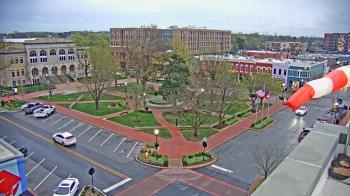 Weather camera view of Walton�s 5 & 10.