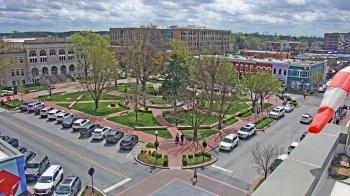 Weather camera view of Walton�s 5 & 10.