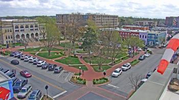 Weather camera view of Walton�s 5 & 10.