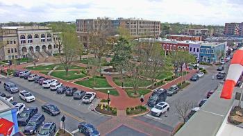 Weather camera view of Walton�s 5 & 10.