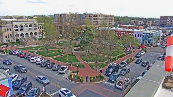 Weather camera view of Walton�s 5 & 10.