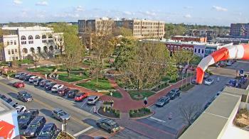 Weather camera view of Walton�s 5 & 10.