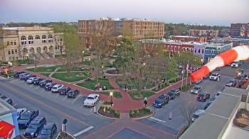 Weather camera view of Walton�s 5 & 10.