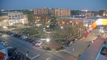 Weather camera view of Walton�s 5 & 10.