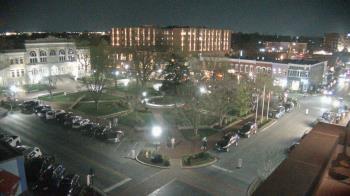 Weather camera view of Walton�s 5 & 10.