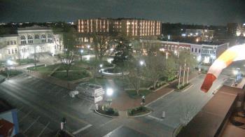Weather camera view of Walton�s 5 & 10.