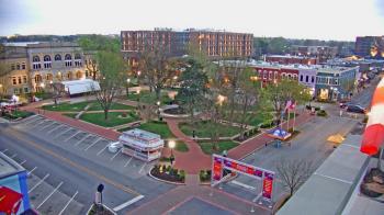 Weather camera view of Walton�s 5 & 10.