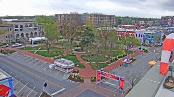 Weather camera view of Walton�s 5 & 10.