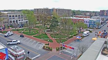 Weather camera view of Walton�s 5 & 10.