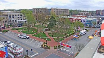 Weather camera view of Walton�s 5 & 10.