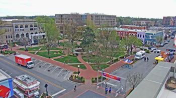 Weather camera view of Walton�s 5 & 10.