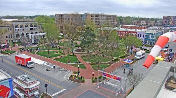 Weather camera view of Walton�s 5 & 10.