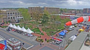 Weather camera view of Walton�s 5 & 10.