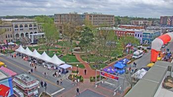 Weather camera view of Walton�s 5 & 10.