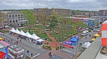 Weather camera view of Walton�s 5 & 10.