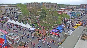 Weather camera view of Walton�s 5 & 10.