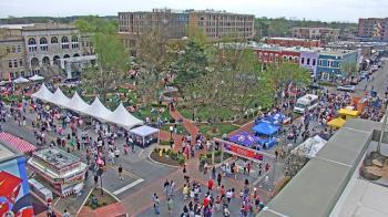 Weather camera view of Walton�s 5 & 10.