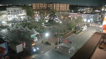 Weather camera view of Walton�s 5 & 10.