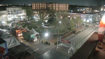 Weather camera view of Walton�s 5 & 10.