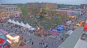 Weather camera view of Walton�s 5 & 10.