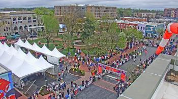 Weather camera view of Walton�s 5 & 10.