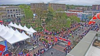 Weather camera view of Walton�s 5 & 10.