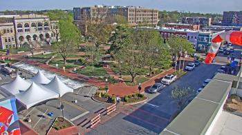 Weather camera view of Walton�s 5 & 10.