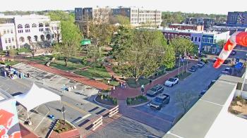 Weather camera view of Walton�s 5 & 10.