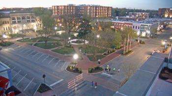 Weather camera view of Walton�s 5 & 10.