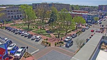 Weather camera view of Walton�s 5 & 10.