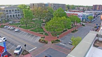 Weather camera view of Walton�s 5 & 10.