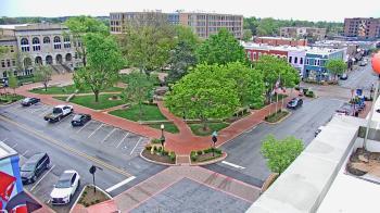 Weather camera view of Walton�s 5 & 10.