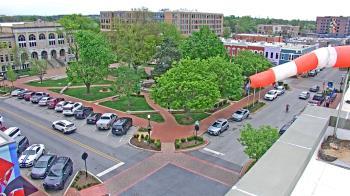 Weather camera view of Walton�s 5 & 10.