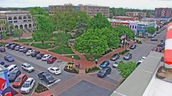 Weather camera view of Walton�s 5 & 10.