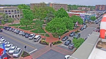 Weather camera view of Walton�s 5 & 10.