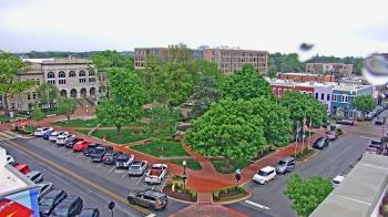 Weather camera view of Walton�s 5 & 10.