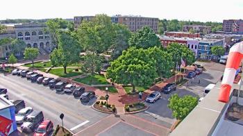 Weather camera view of Walton�s 5 & 10.