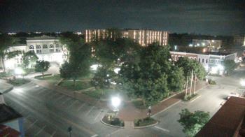 Weather camera view of Walton�s 5 & 10.