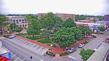 Weather camera view of Walton�s 5 & 10.