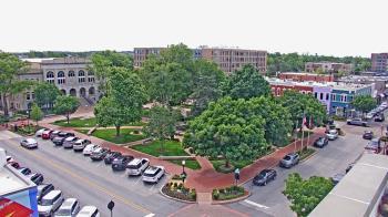 Weather camera view of Walton�s 5 & 10.