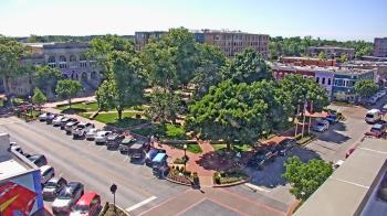 Weather camera view of Walton�s 5 & 10.