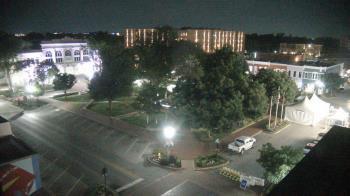 Weather camera view of Walton�s 5 & 10.