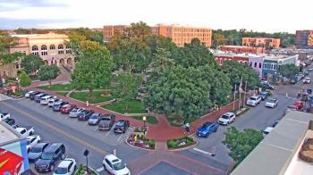 Weather camera view of Walton�s 5 & 10.
