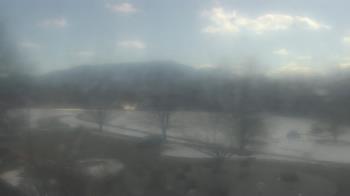 Weather camera view of Big Island Elementary School.