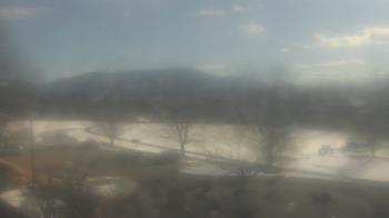 Weather camera view of Big Island Elementary School.